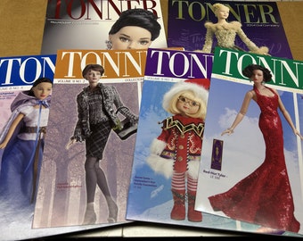 Tonner Doll Co. Lot de catalogues et bulletins d'information 2004 - Tyler Wentworth, Tiny Kitty Collier, Betsy McCall, Théâtre de la Mode et plus encore !