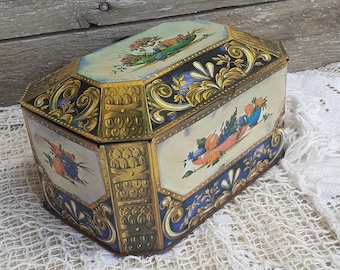 Antique Biscuits Tin, Vintage Treasure Chest, Floral Tin Box, Collectors Tin, Old Storage Tins, Keepsake Tins, Old Farmhouse Tin, Retro Tins