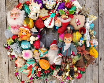 Vintage Christmas Ornaments Wreath, Vintage Knee Hugger Elf Santa Wreath, Retro Holiday Door Wreath, Kitschy Mid Century  Christmas Decor
