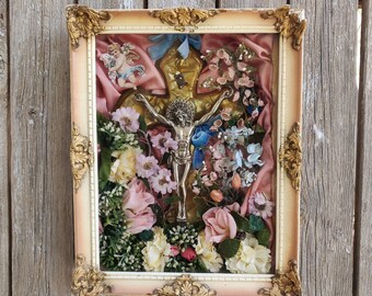 Vintage Wall Crucifix Cross Frame, Crucifixion of Jesus, Vintage Religious Catholic Decor, Christ Shrine, Spiritual Home Altar Shrine