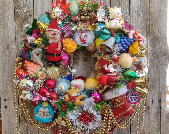 Vintage Santa Ornament Door Wreath, Retro Christmas Wreaths for Front