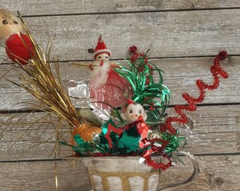 Vintage Christmas Elf Arrangement Centerpiece Tabletop , Retro Santa Christmas Decorations, Vintage Christmas Scene Decor, Antique Santa