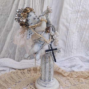 Shabby Angel Cherub Figurine, French Shabby Crowned Musician Cherub Angel Statue, Religious  Angel Statue Decor, Embellished Cherub Statue