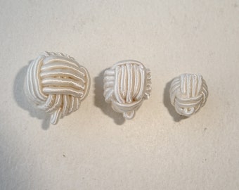 Pack of 50 Small (9mm), Medium (10mm) or Large (13mm) Pale Ivory Twisted Fabric Knot Buttons