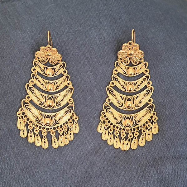 Par de aretes filigrana dorada Oaxaca Mexico