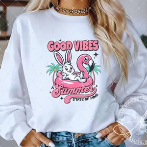 Letnie wibracje Flamingo Bunny PNG Plik Projekty sublimacji, Wakacyjne Retro Plaża Cyfrowe pobieranie Koszulka Koszulka Tote Kubek Bluza Clip Art Obraz