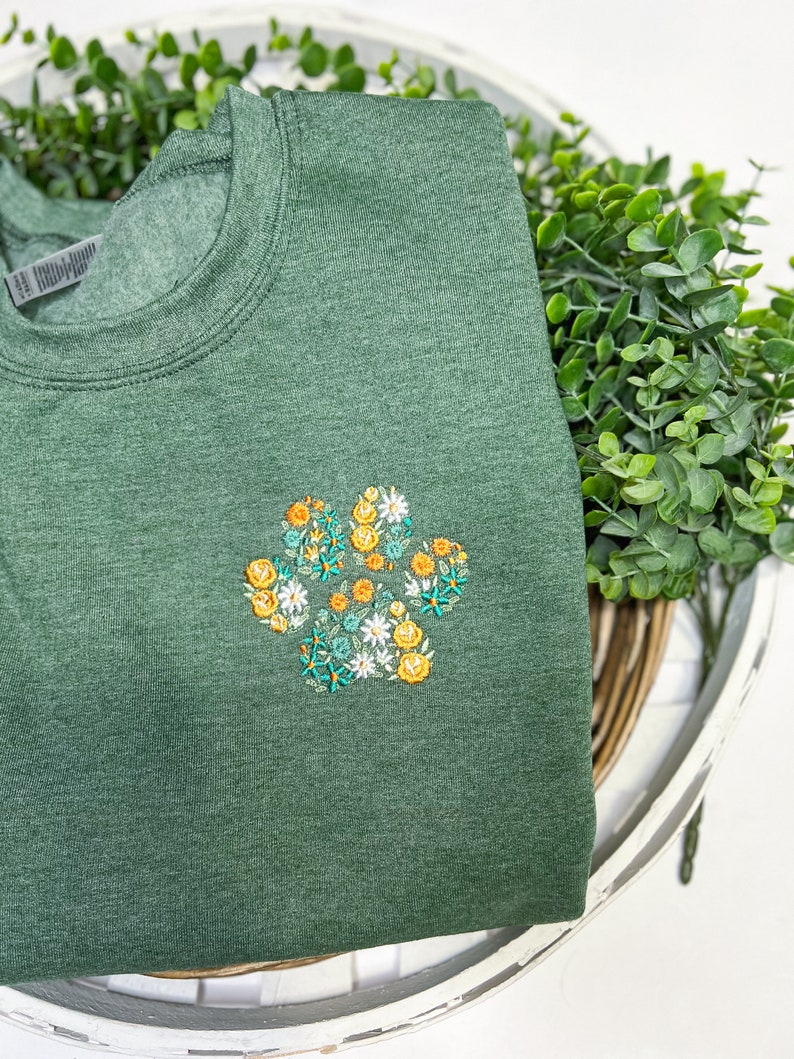 Floral Paw Print Embroidered Design, Floral Paw Print Embroidered ...