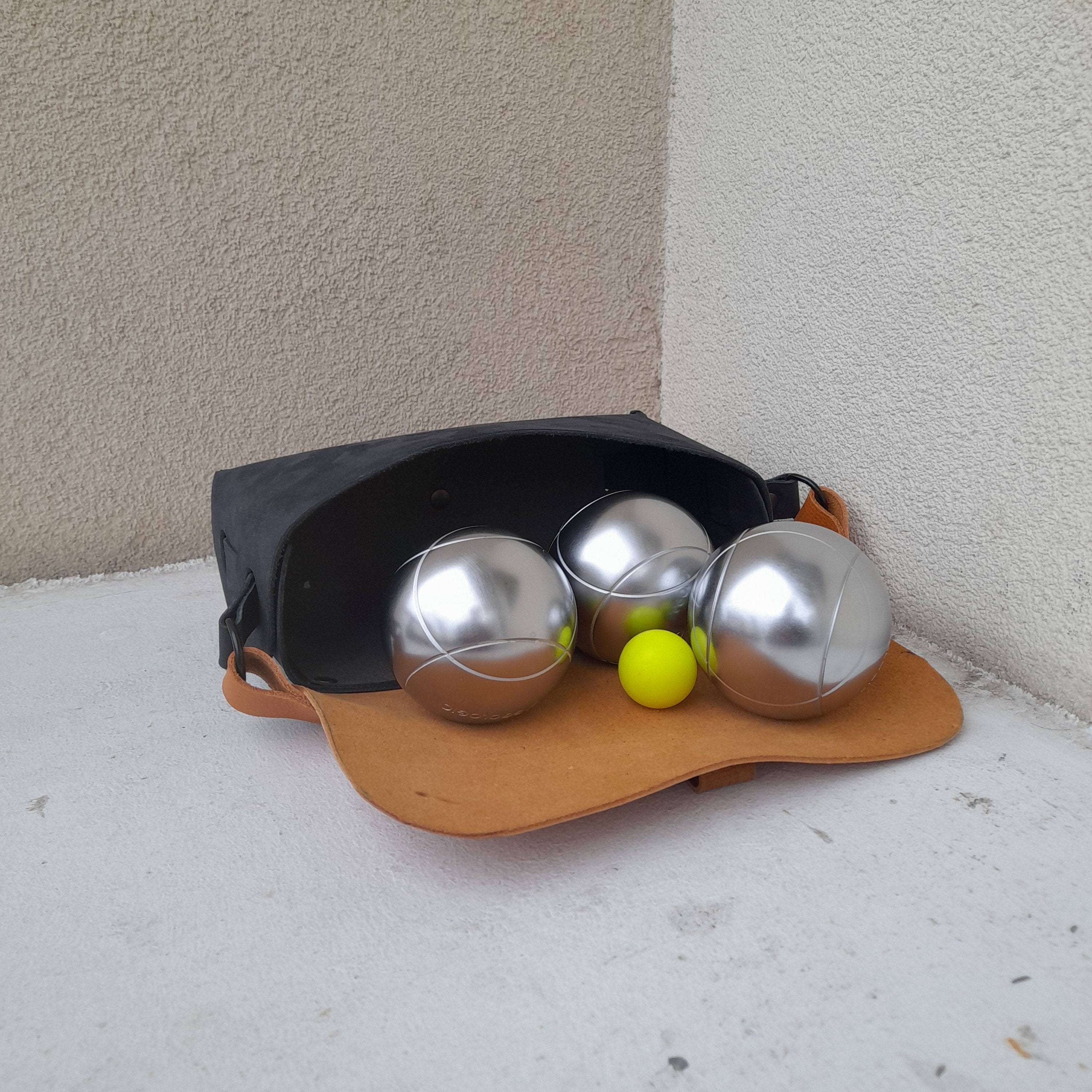 ALL Leather Petanque Bag, Case for Balls, Made in France, Ideal Gift, Handcrafted Creation. - Etsy