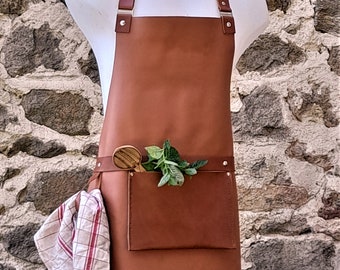 Handmade leather apron for outdoor and BBQ-cooking and bistro by Gaston