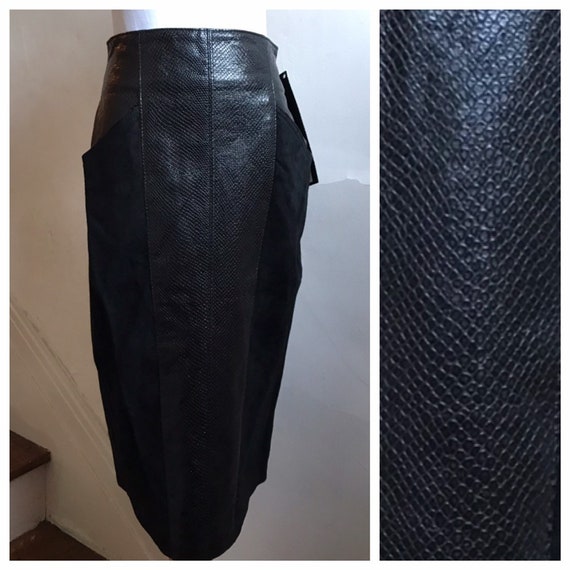 Black Snakeskin Skirt | 80s Grunge Skirt | Deadst… - image 1