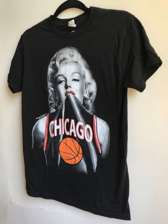 Vintage Chicago Bulls Marilyn Monroe T Shirt | Co… - image 2