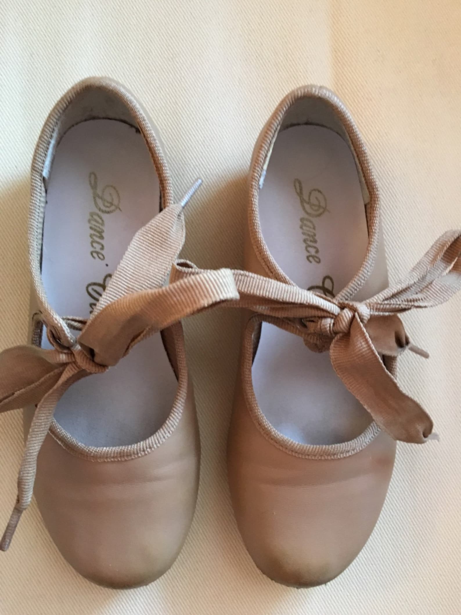 vintage tap dancing shoes - dance class - lace up ballet style girls dance shoes