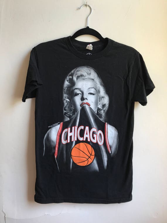 Vintage Chicago Bulls Marilyn Monroe T Shirt | Co… - image 1