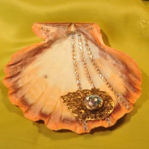 Sensational Scallop, Shell Gift, Shell Theme, Beach Gift, Beach Theme, Jewelry Holder, Vintage Jewelry, Swarovski Crystals