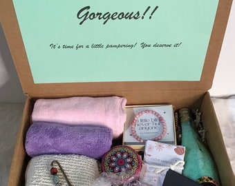 Self-care Spa Gift Box - Bath Salts, Sugar Scrub, Loofah, Hair Turban, Beaded Bracelet, Beaded Bookmark, Affirmation Cards