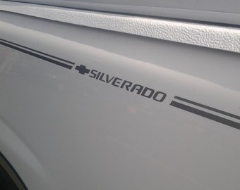 Calcomanías de inserción de rayas para Chevy Bowtie + Silverado Tu elección de color