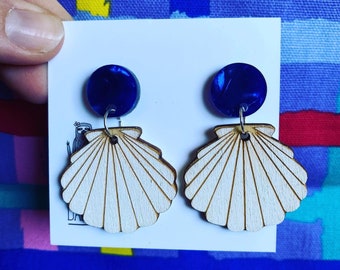 Wooden petit Shell earrings