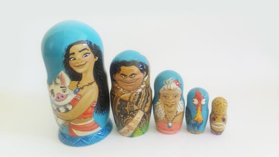 painting nesting dolls