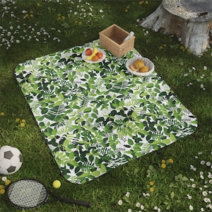 Fairy garden,Find fairy, picnic blanket waterproof,large plaid picnic blanket,magical blanket,dark green plush blanket for adults,picnic rug