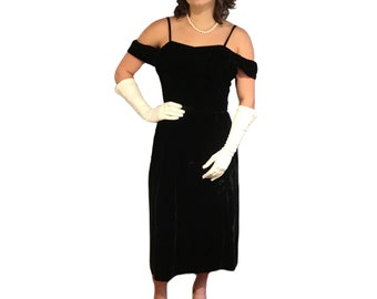1950s Ceil Chapman Vintage Designer Black Silk Velvet Bombshell Formal Gown / Off Shoulder Plunging V Back A Line Marilyn Monroe Dress / SM