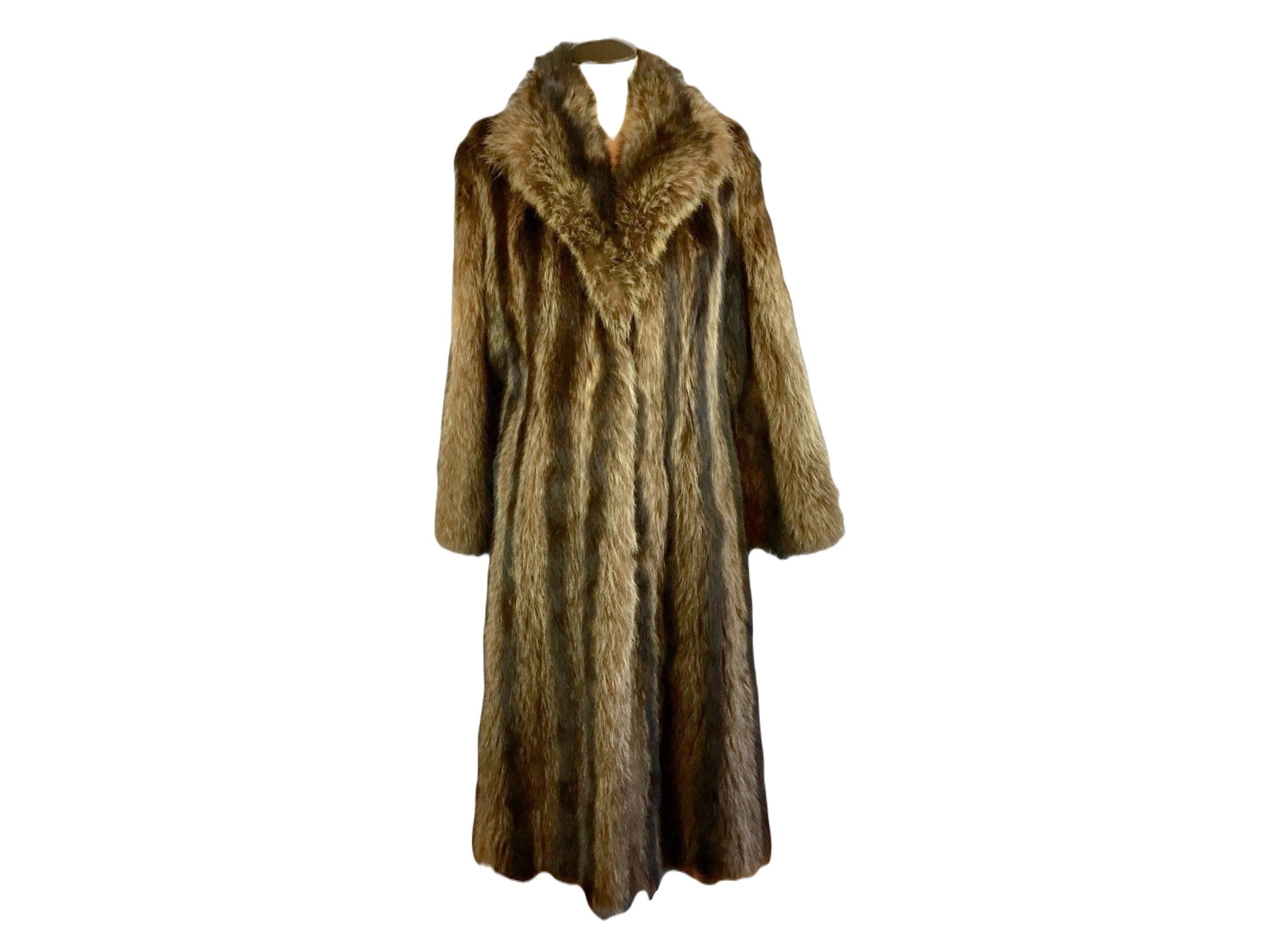 Emilio Gucci Vintage Genuine Fur Coat Long Stroller With Emilio Gucci Vintage Genuine Fur Coat Long Stroller With
