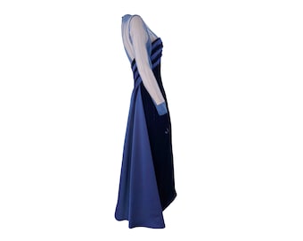 Vestido de gala Victor Costa de terciopelo y satén, años 80, azul marino, escote ilusión, talla XS