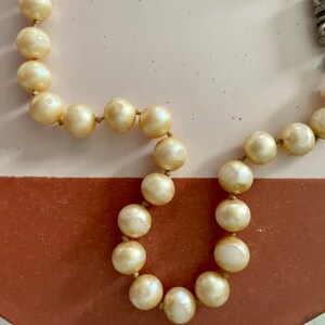 Vintage faux pearl choker necklace F-39 image 2