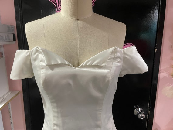 Vintage  White Satin Off Shoulder Wedding Gown - image 2