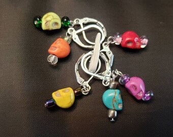 Skull stitch markers