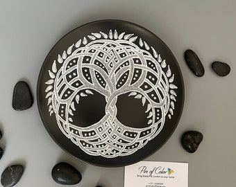 Celtic Tree of life, Black and white decorative wall hanging plate, 20cm 7 7/8"