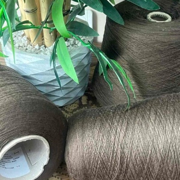 100% merino extrafine Zegna Baruffa (Lane Borgosesia) yarn on Cone, hand and machine knitting, Italian bobbin Cashwool, Dark Olive Green