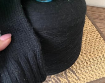 100% merino extrafine Zegna Baruffa (Lane Borgosesia) yarn on Cone, hand and machine knitting, Italian bobbin Cashwool, Black color