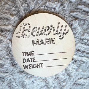 Baby announcement wood circle sign, Baby birth announcement, Personalized baby name, wood circle baby sign, wooden circle baby name sign