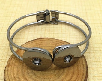 Gun Metal snap button bracelet AQ27