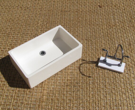 Miniatur 1:12 Puppenhaus einfache Küchenspüle in weiß 