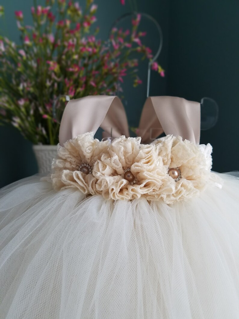 champagne flower girl dress,vintage flower girl dress,flower girl,tulle flower girl dress,ivory flower girl dress,rustic flower girl dress