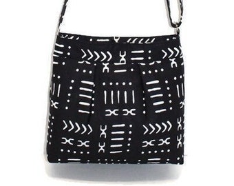 Mud cloth fabric crossbody bag with zipper closure and adjustable strap, African print fabric bag, Pleated bag