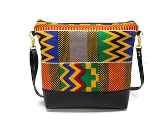 African print kente fabric crossbody purse with adjustable strap faux leather bag with pockets inside and zip closure