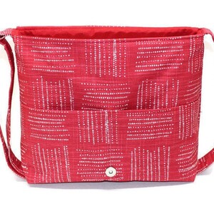 Women canvas messenger crossbody bag with inside pockets and adjustable strap, magnetic snap closure image 3