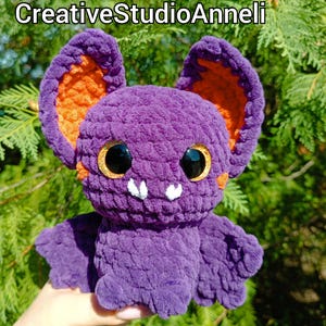 Crochet Bat Plushie/ Baby bat toy/ Halloween plushies/ Amigurumi Bat/ Spooky/ Halloween decor/ stuffed animals