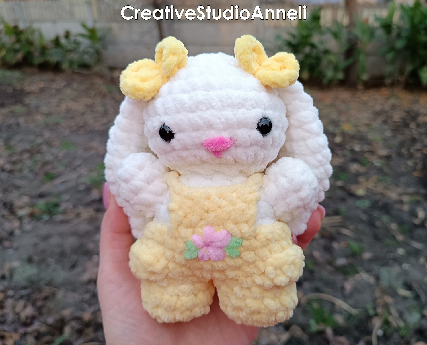 Crochet Bunny Plushie/ Cutie Rabbit Plush/ Amigurumi Bunny