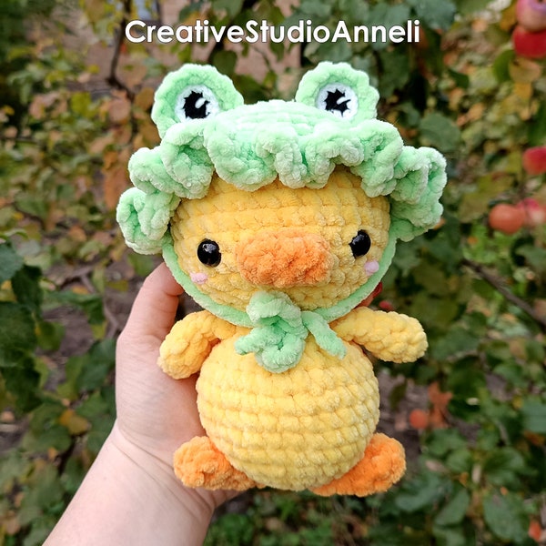 Crochet duck plushie/ amigurumi duck with frog hat/ stuffed duck/ bird plushies/ kawaii/ animal amigurumi/ chick toy/ Christmas gift/ cute