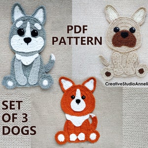 Op de afbeelding: PDF-patroon voor het haken van een set van drie amigurumi-honden: een grijze en witte husky, een beige Franse bulldog en een oranje en witte corgi. De tekst "SET OF 3 DOGS" staat in de linkerbenedenhoek van de afbeelding.