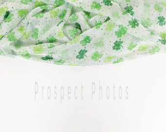 Download Free St. Patrick's Day Styled Stock photo| Irish Shamrock Clovers Styled Stock Photography| St. Patty's Day Instagram photos | Product mockup PSD Template