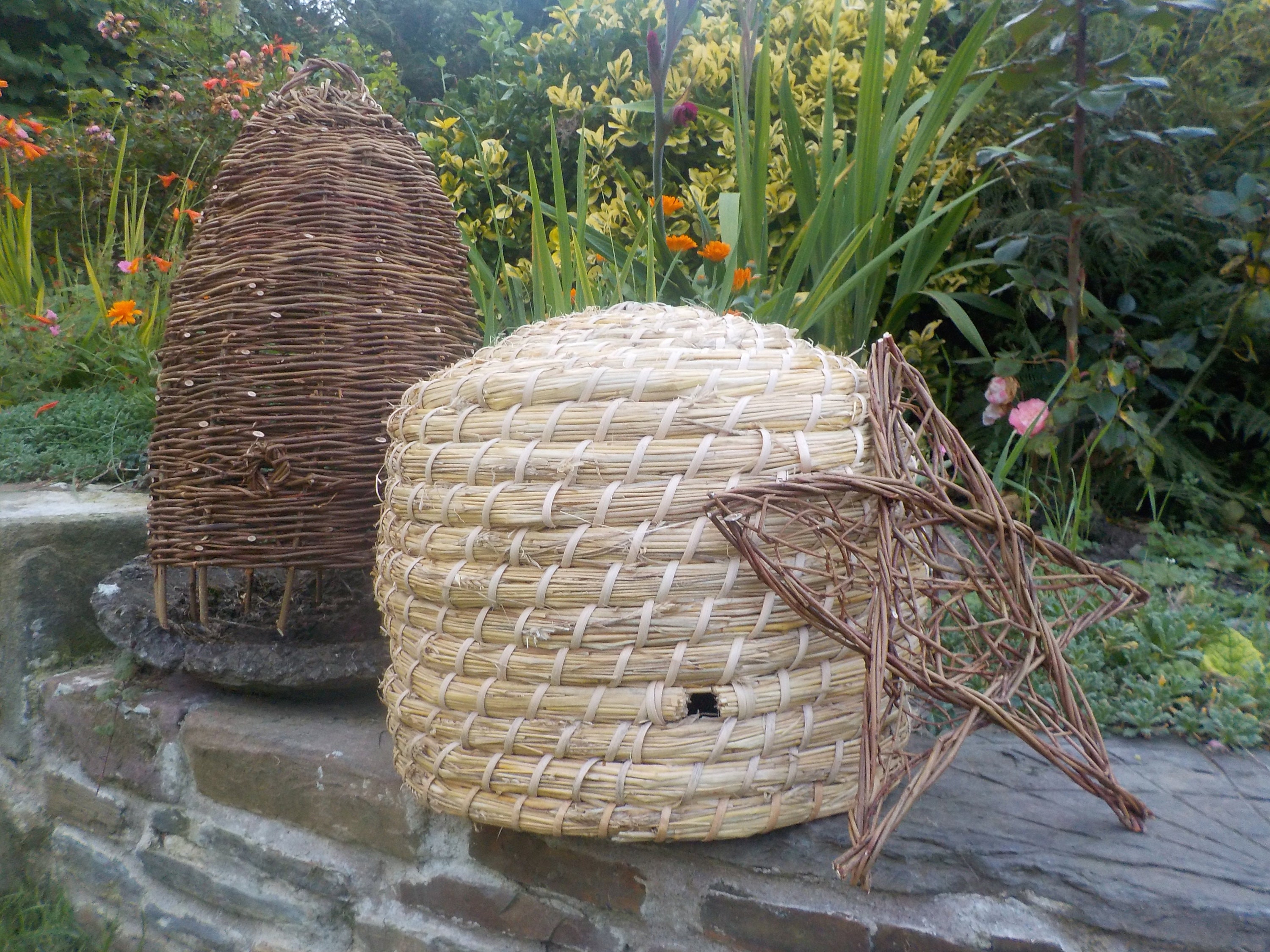 Skeeb Insect Traditional Bee Skep, Straw Beehives Swarm Collecting Skeps, Eco ...