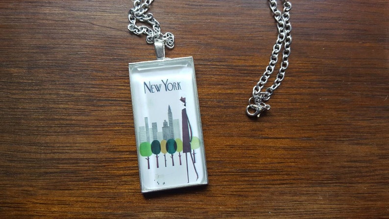 Cameo pendant necklaces