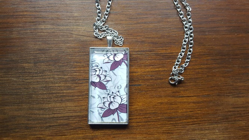 Cameo pendant necklaces