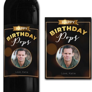 Personalizowana etykieta na butelkę wina ze zdjęciem na 21., 30., 40. i 50. urodziny - idealny prezent na uroczystość/rocznicę/urodziny/ślub. Personalizowana etykieta na butelkę