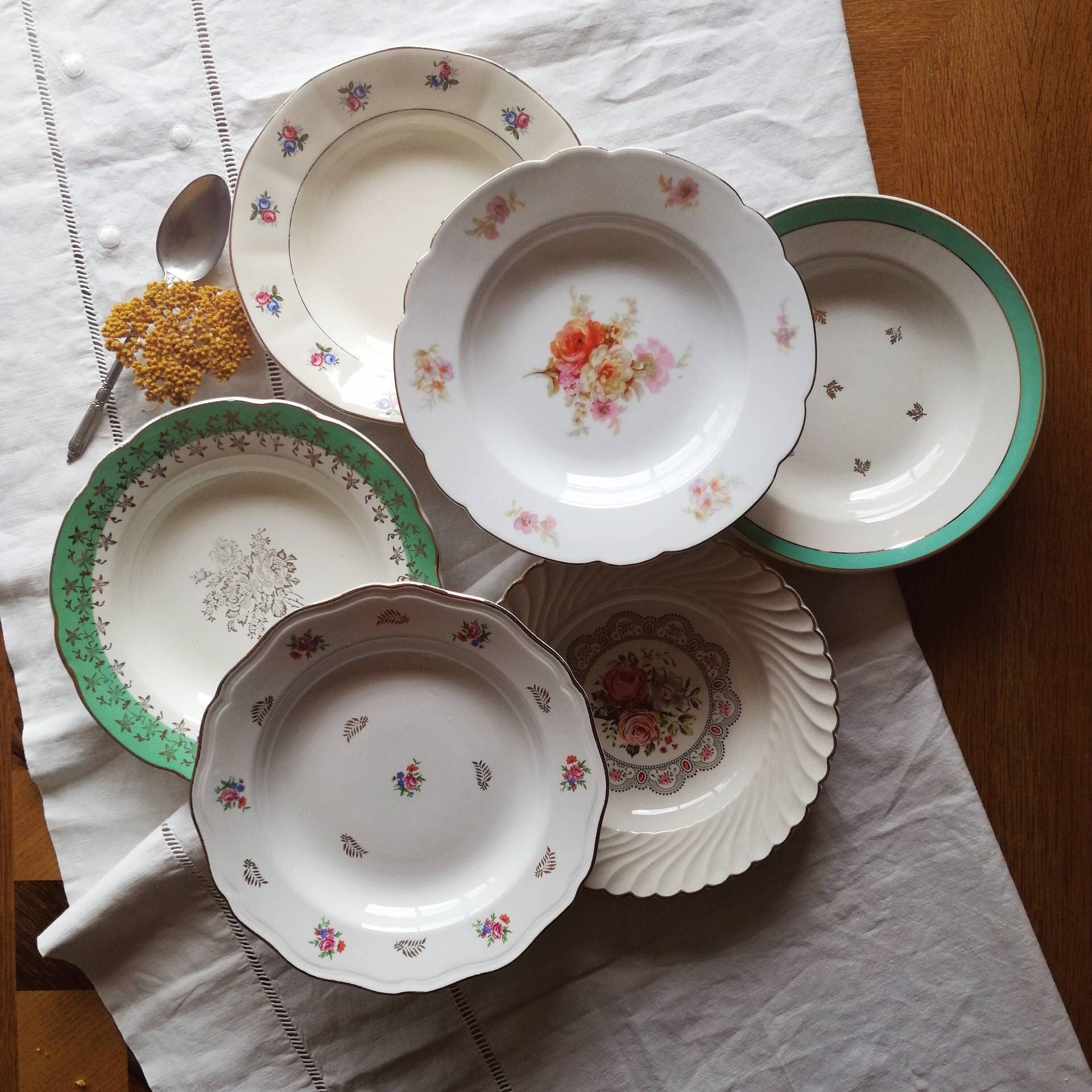 6 Assiettes Plates Dépareillées, Porcelaine Ancienne Française, Assiettes Vintage