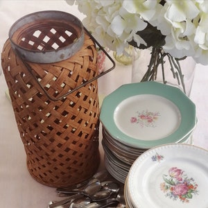 Piatti da dessert floreali, porcellana vintage, venduti singolarmente